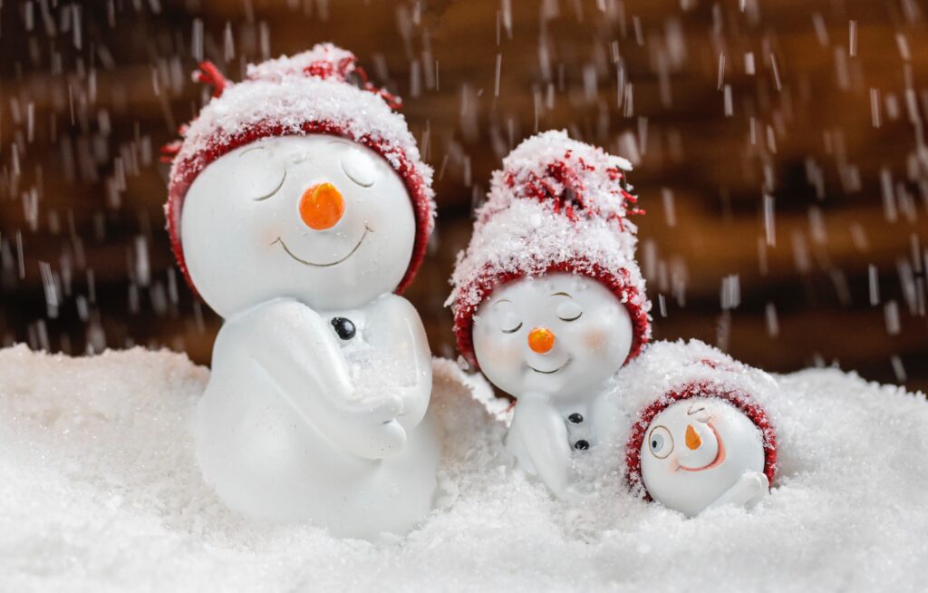 a snowperson family